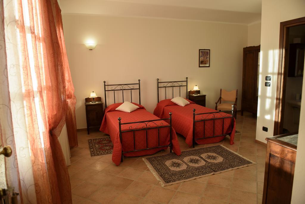 Cascina La Corte Bed & Breakfast เนเว ภายนอก รูปภาพ